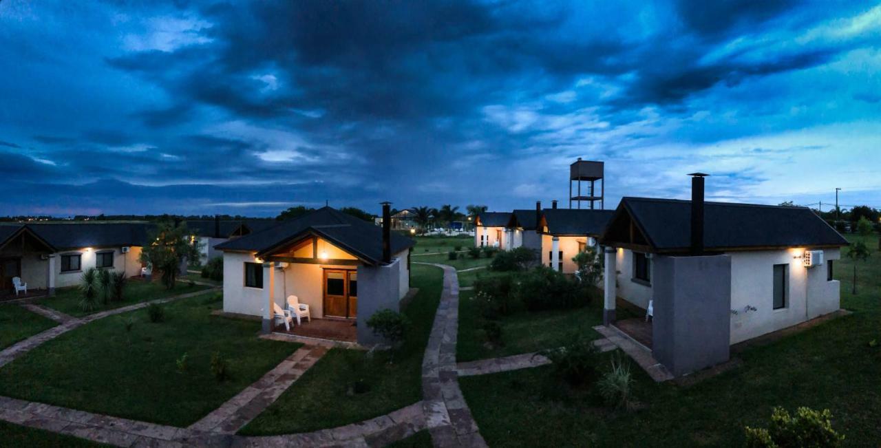 Iguape Aparts & Spa Colón Екстериор снимка
